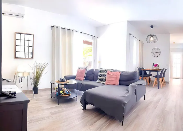 Villa Descansa With Private Pool, Air-conditioning, Sea View, Smart-tv Wifi Playa Blanca (Lanzarote)