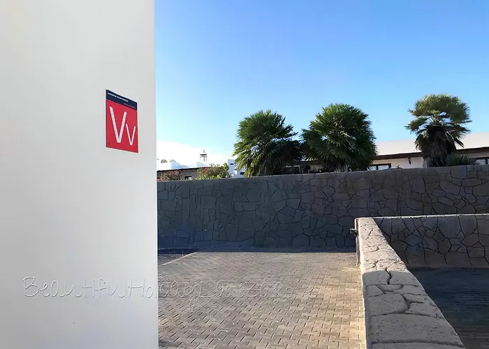 ヴィラ Descansa With Private Pool, Air-conditioning, Sea View, Smart-tv Wifi プラヤ・ブランカ